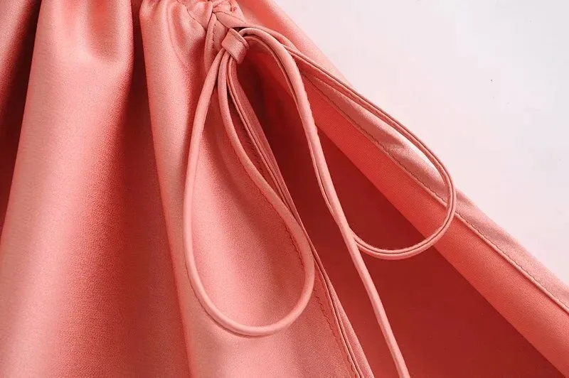 DRAWSTRING TIED PLEATED MIDI DRESS